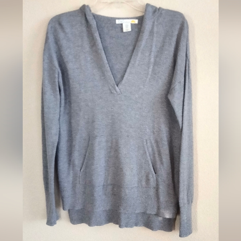 C&C California Size M Wool Blend Gray V-Neck Women's Sweater